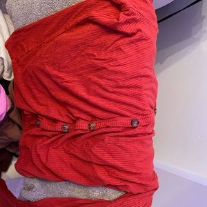 kinda cropped long sleeve shirt